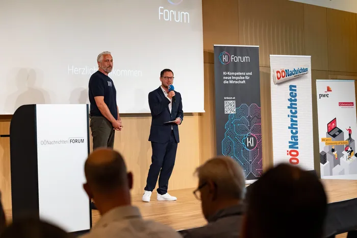 Final presentation with sponsor banners