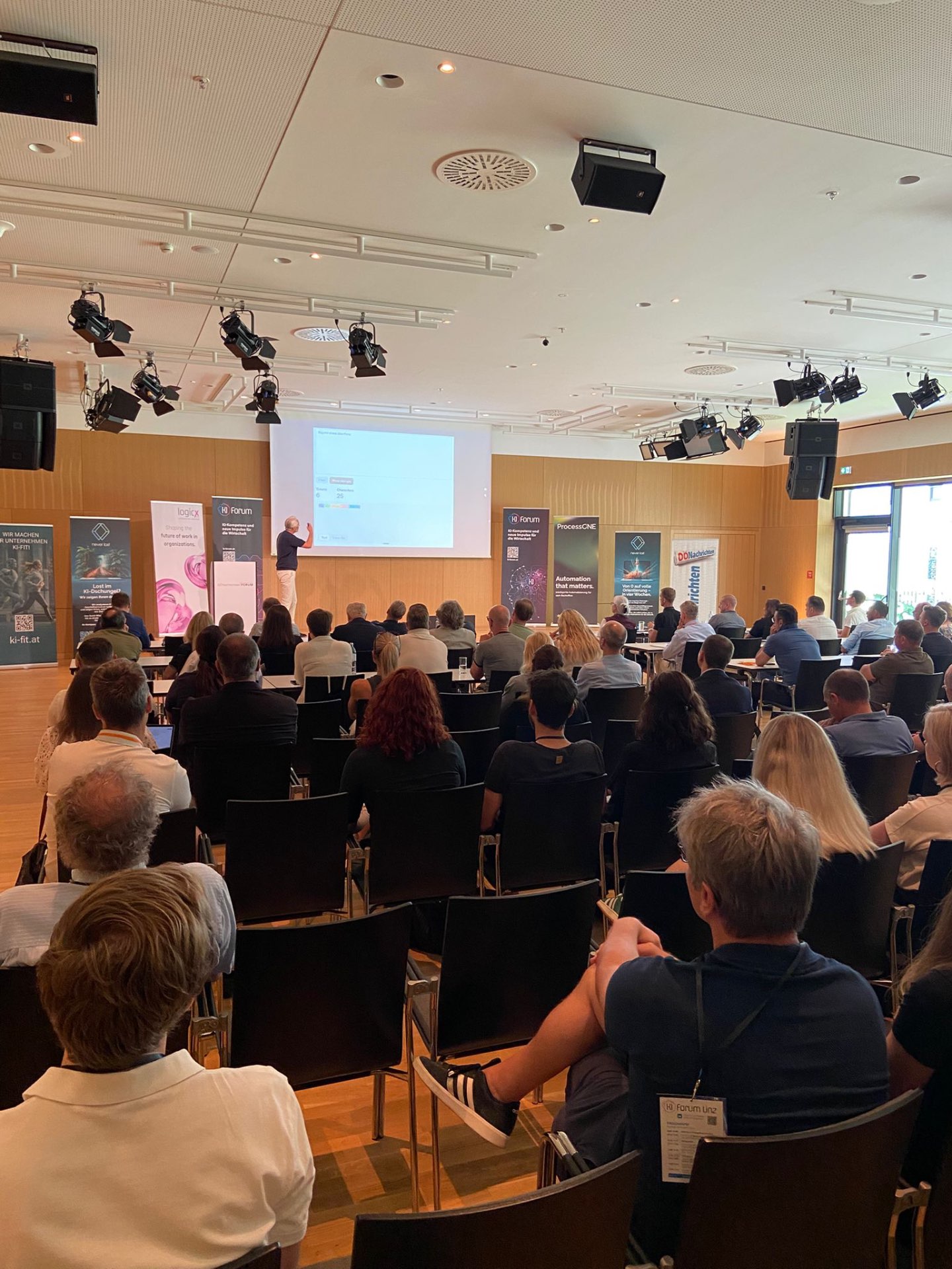 Volles Haus beim KI-Forum Linz