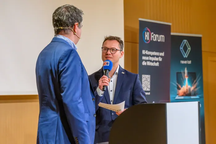 Konzentriertes Publikum im Vortragssaal