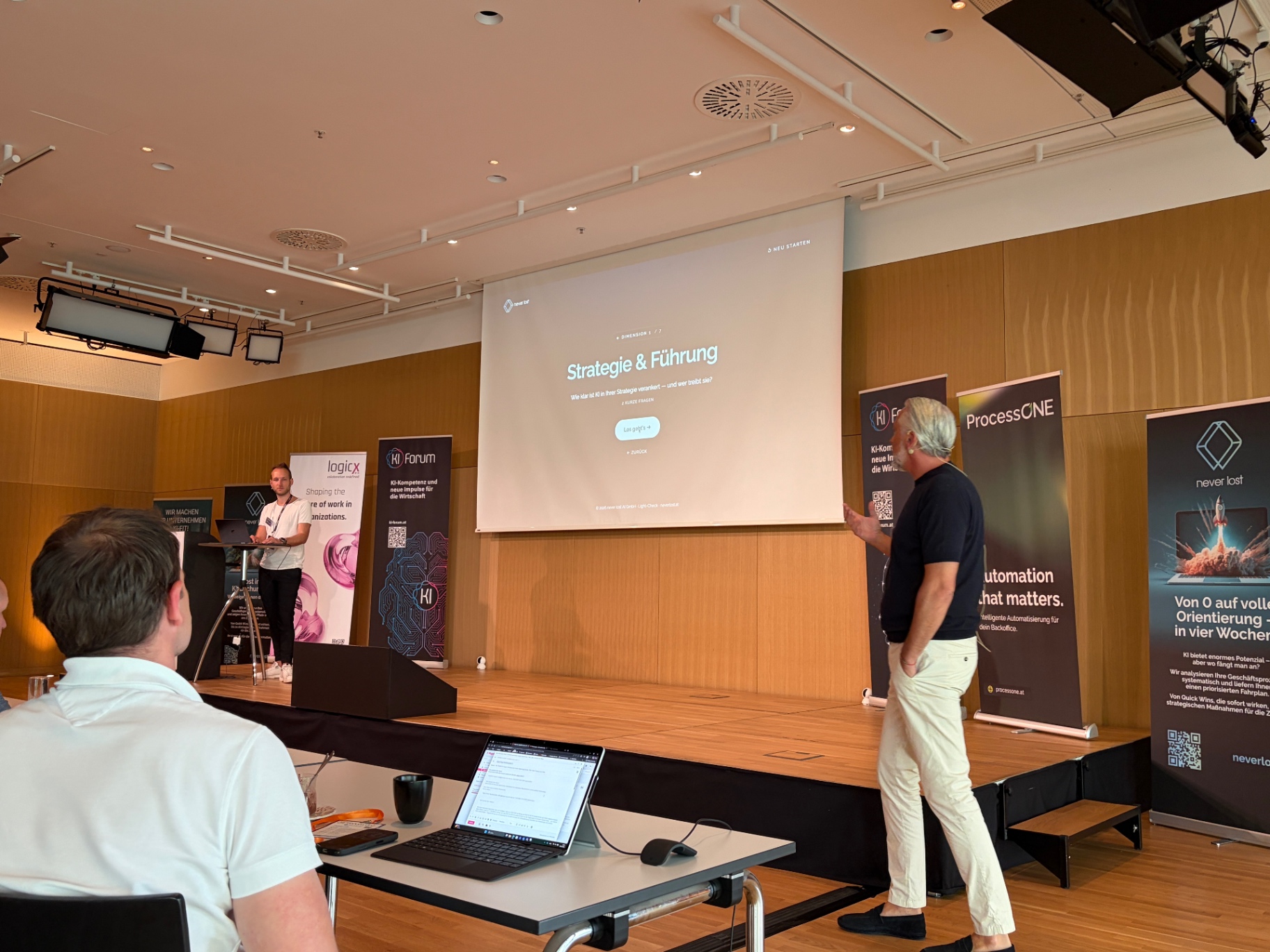 Publikum im OÖNachrichten Forum